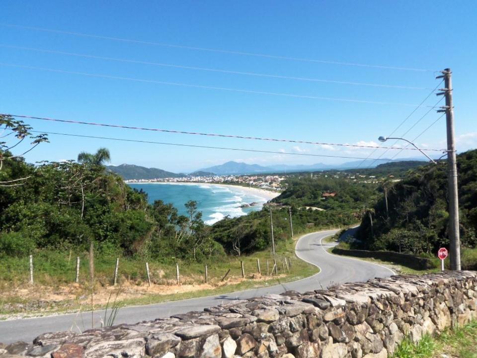Casa De Praia Em Bombinhas Beach House Exterior photo
